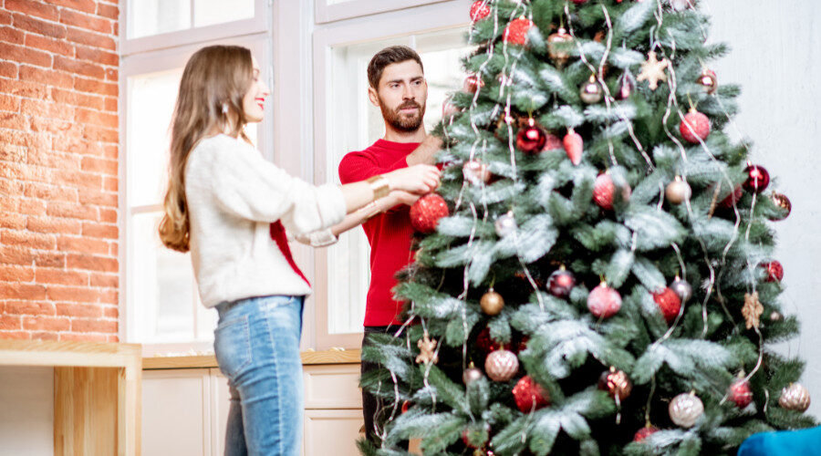 How to Survive the Holidays as a Single