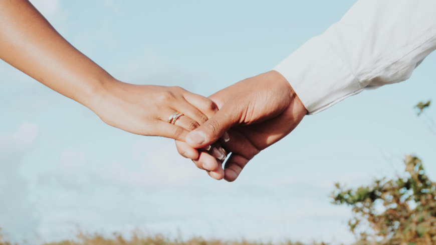 How Language Barriers Affect International Dating