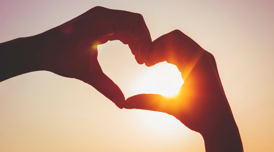 Long-Distance Love: Is It Easier or Harder in 2026?