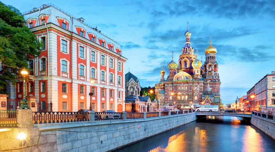 Dating an International Woman as a Divorced Man: The Ultimate Guide to Starting Fresh